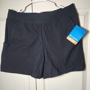Columbia Womens Med 5" inseam Black NWT Leslie Falls Omni-Shade Court Short